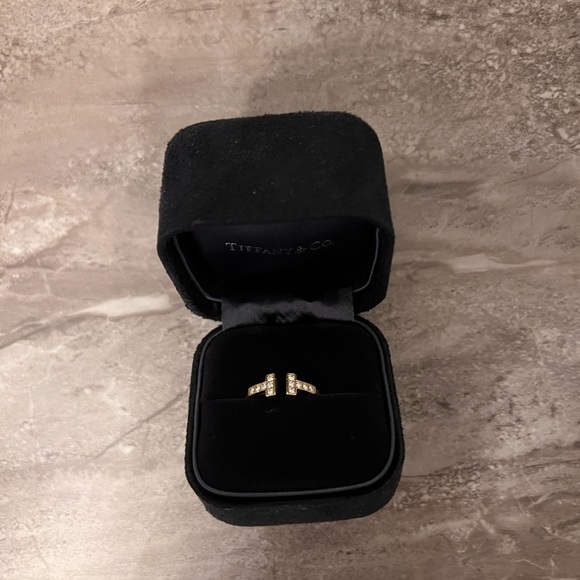 Tiffany T Diamond Wire Ring 18k Gold size 6 - Picture 2 of 3